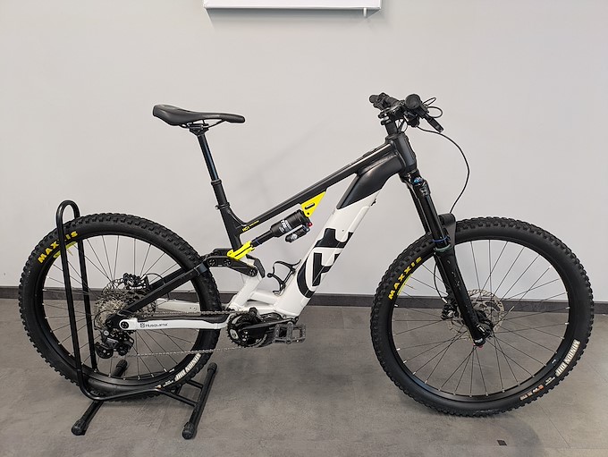 HUSQVARNA HC1